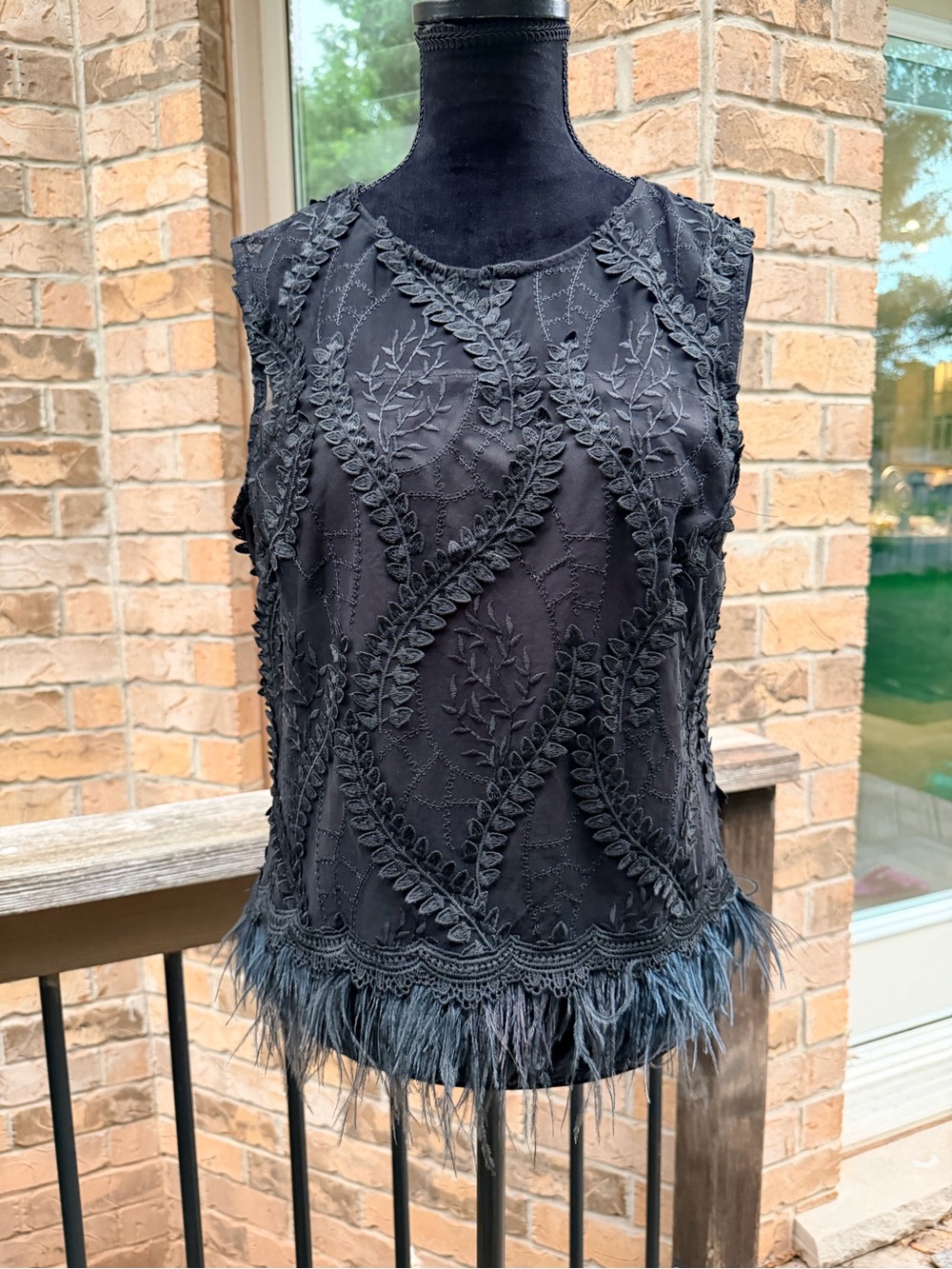 ADIVA Black Lace Sleeveless Shirt Top Feather Trim Women’s Size Medium - Picture 2 of 9